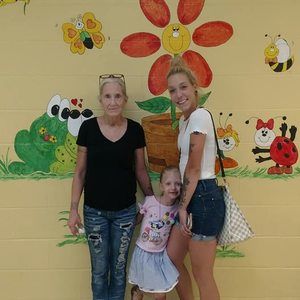 Meet your Posher, Debbie